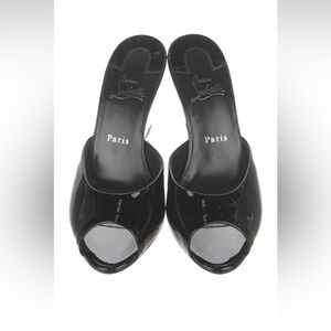 CHRISTIAN LOUBOUTIN
Me Dolly Zeppa patent leather sandals